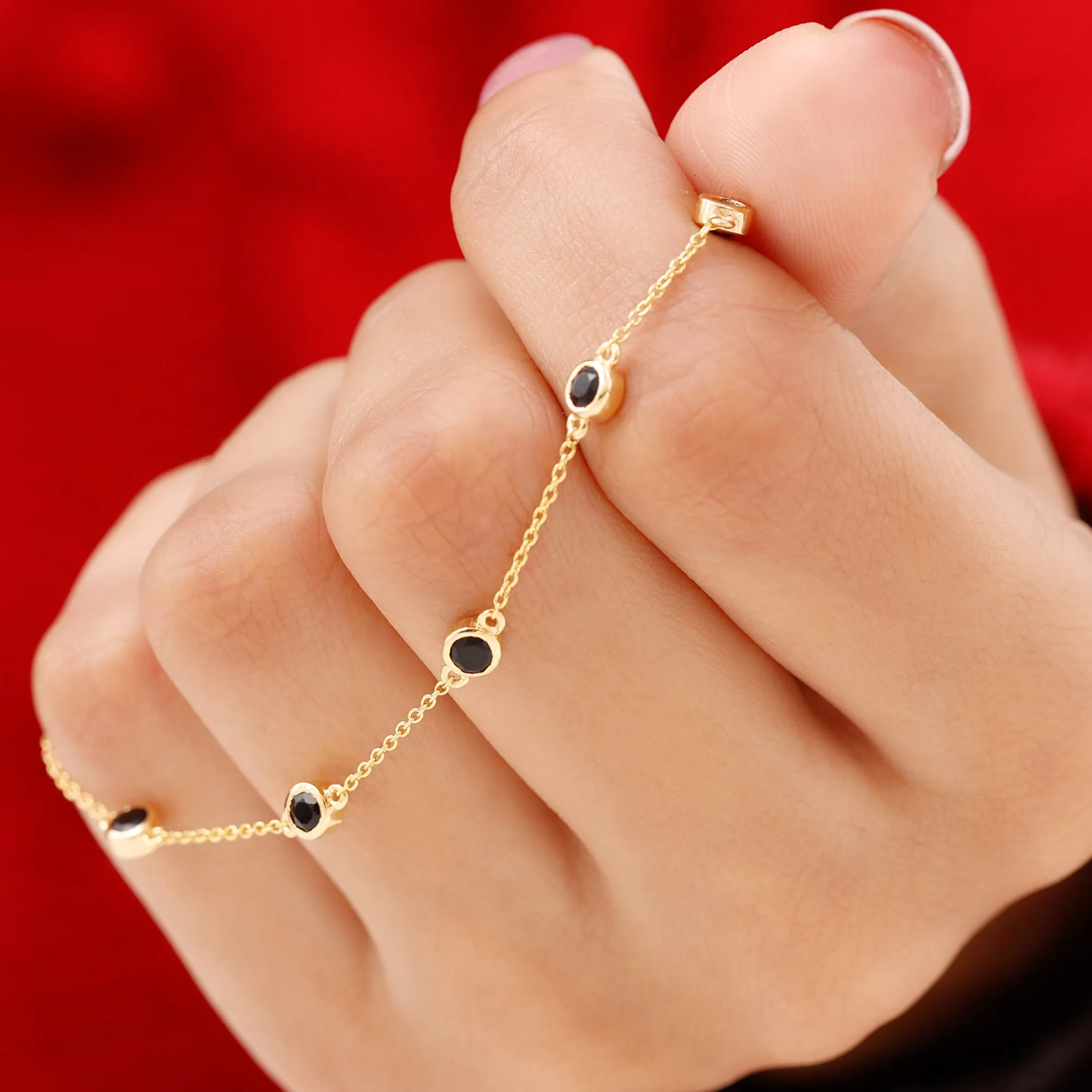 0.75 CT Bezel Set Black Onyx Seven Stone Station Chain Bracelet