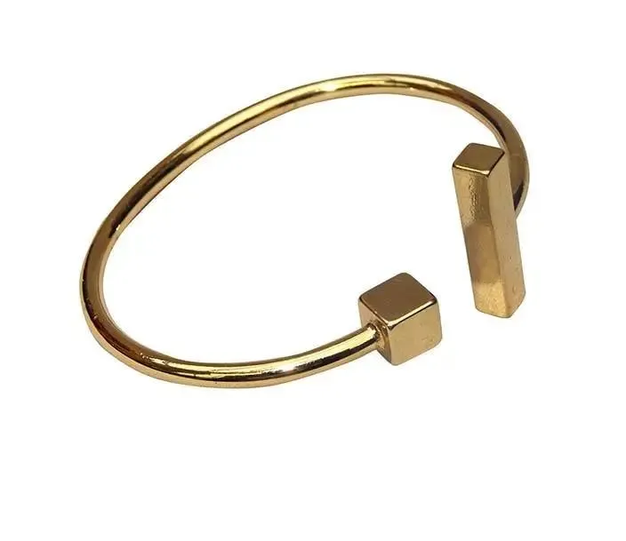 Beautiful Gold Cuff Bangle for Ladies Gift