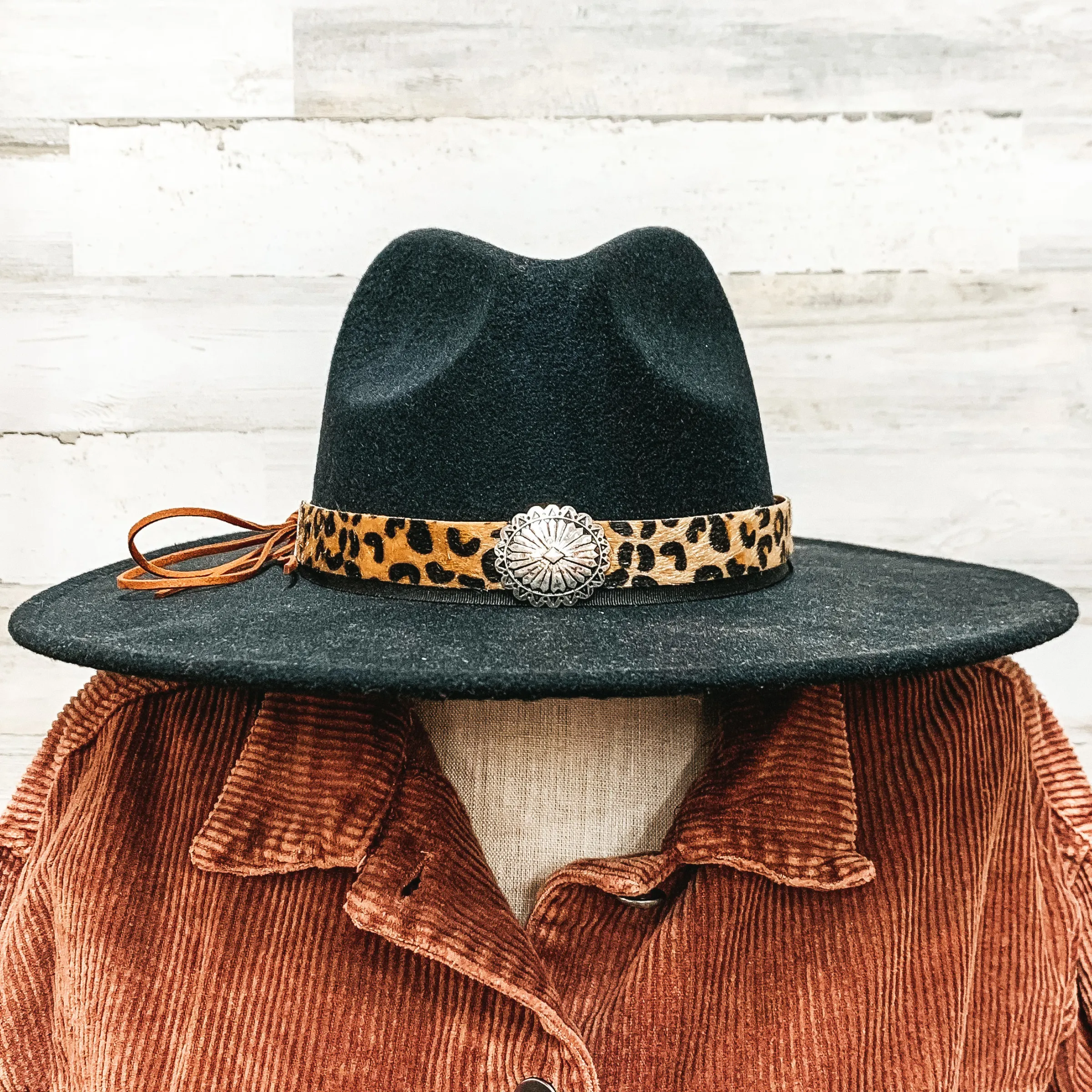 Big Impressions Leopard Print Hat Band in Silver Tone