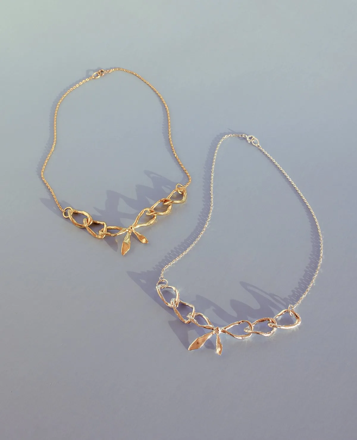 BOW REALIS // silver necklace
