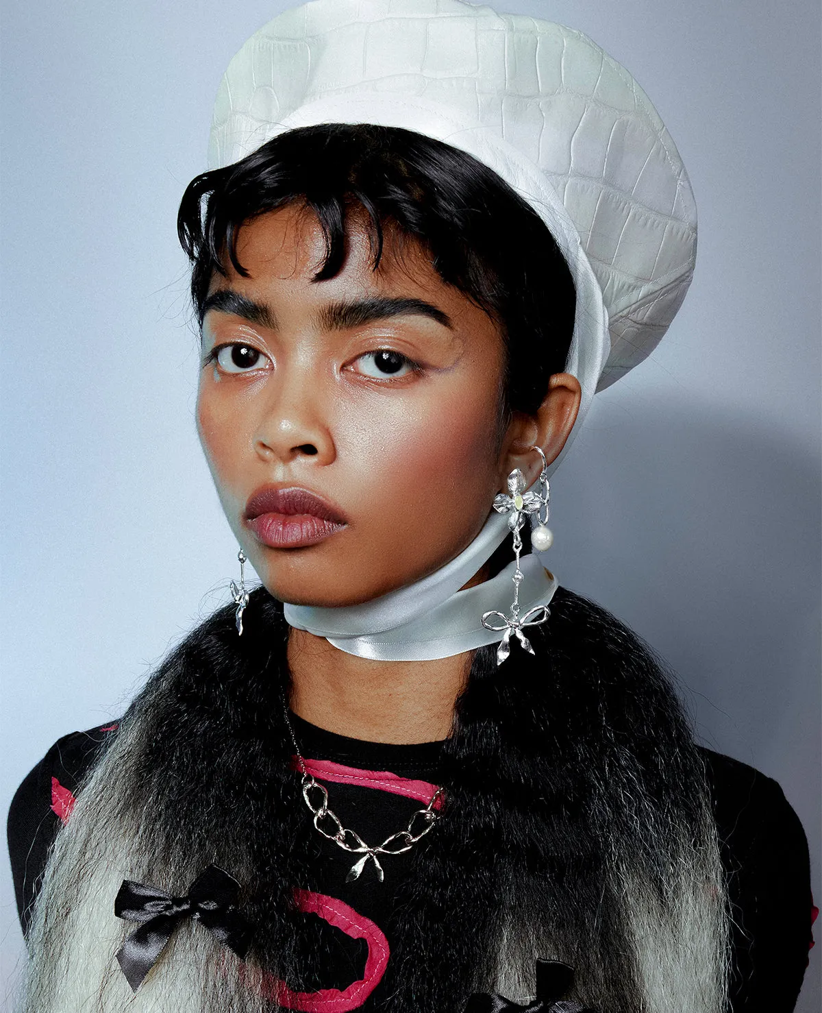 BOW REALIS // silver necklace