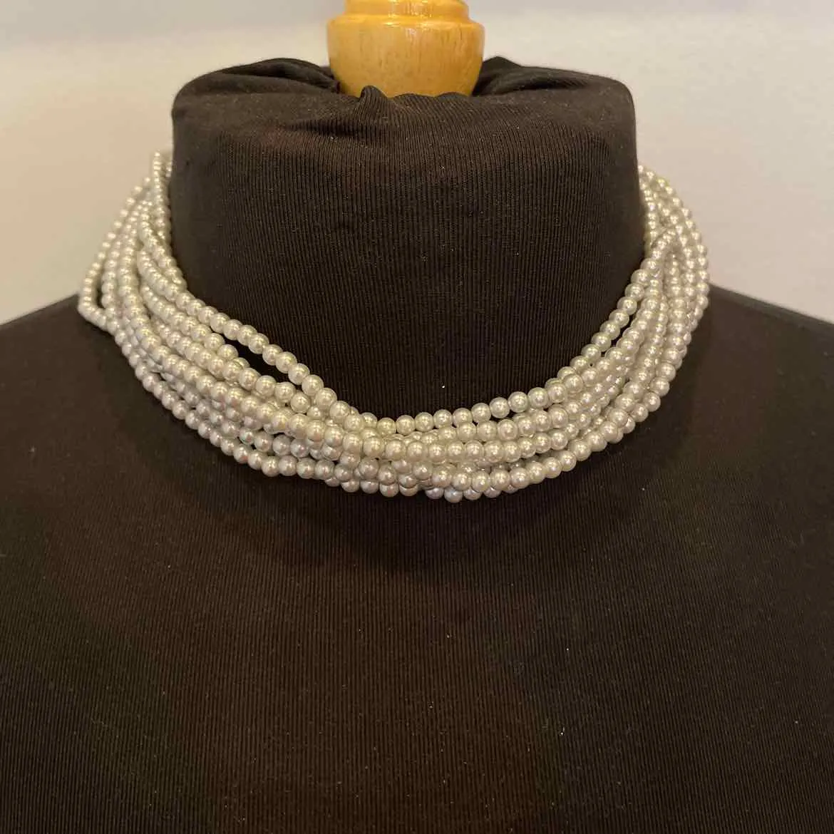 Carolee white/gold Beaded multi strand Necklace