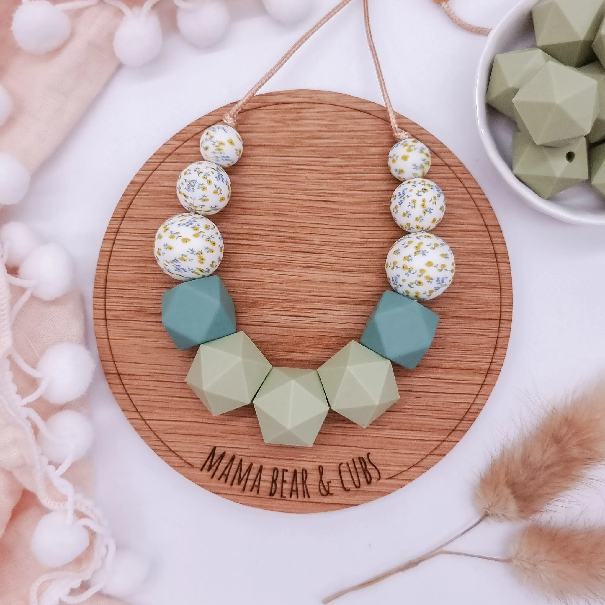 Dahlia Bloom & Bangle Set