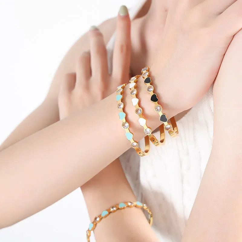 Exquisite French Zircon-Inlaid Retro Bracelet for Stylish Women