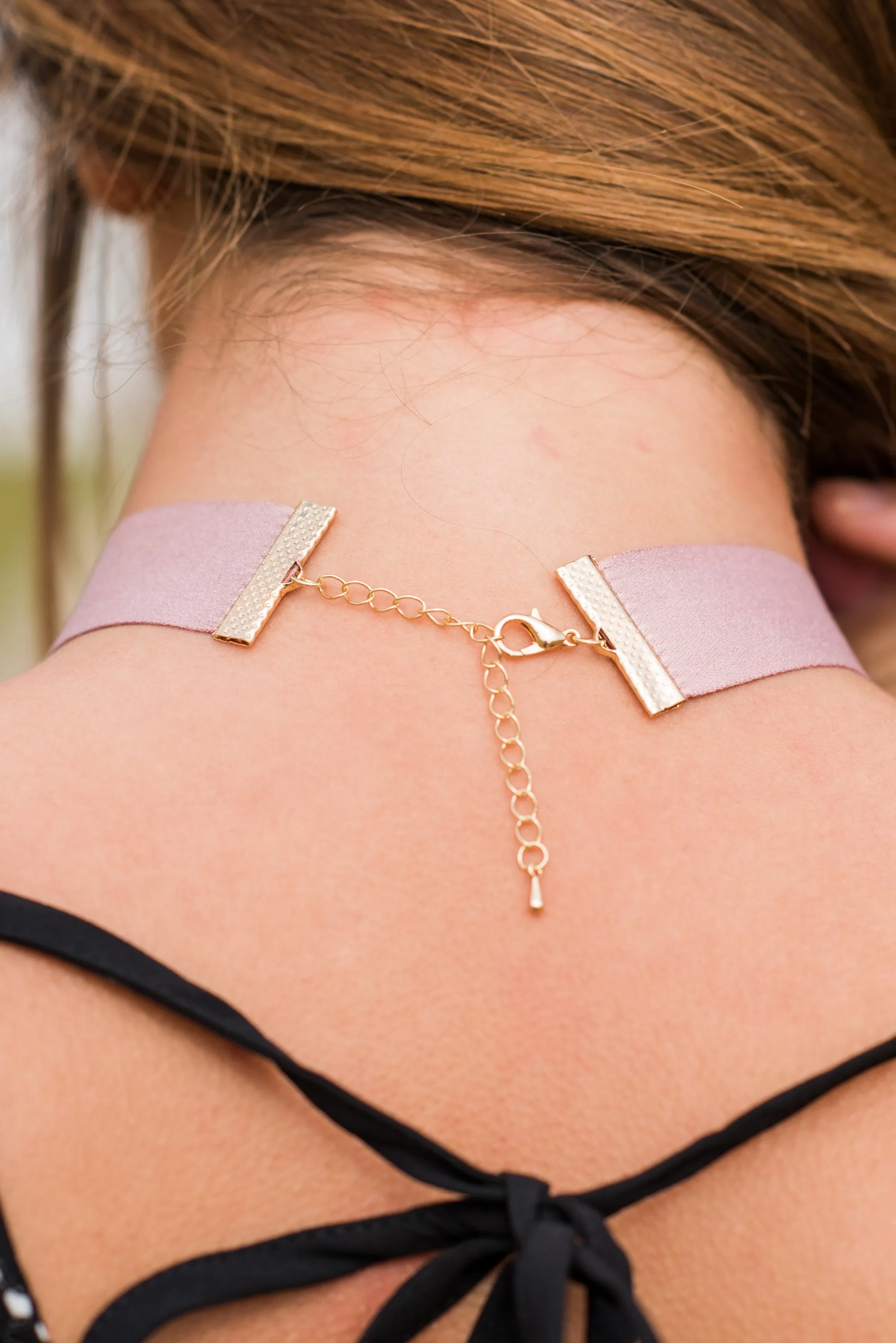 Going My Own Way Choker, Pink