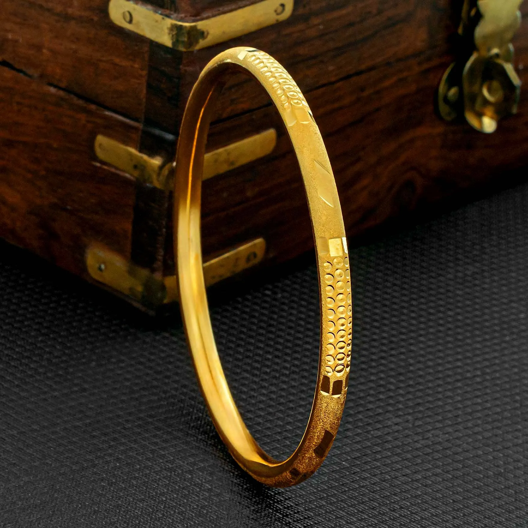 GOLDEN BANGLE PGB44-041
