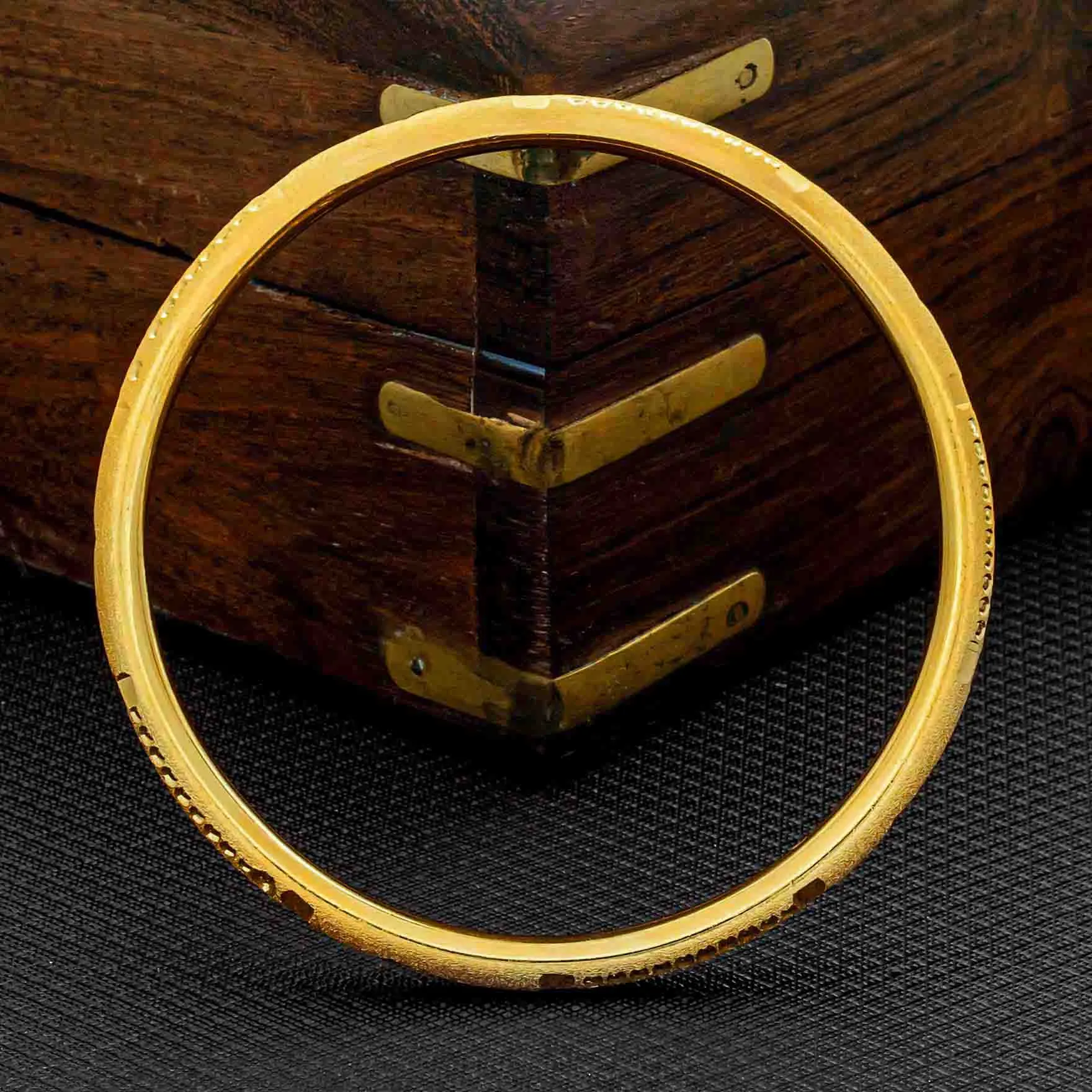 GOLDEN BANGLE PGB44-041