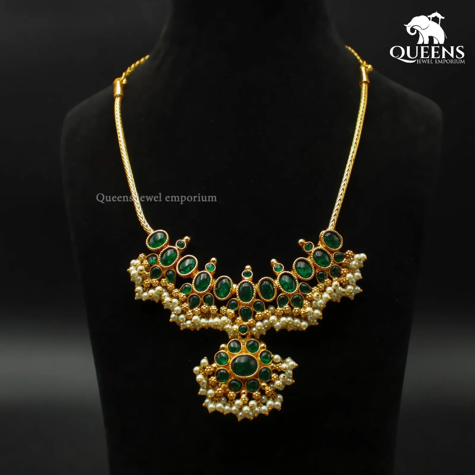 KIRUTHANYA  KEMP NECKLACE