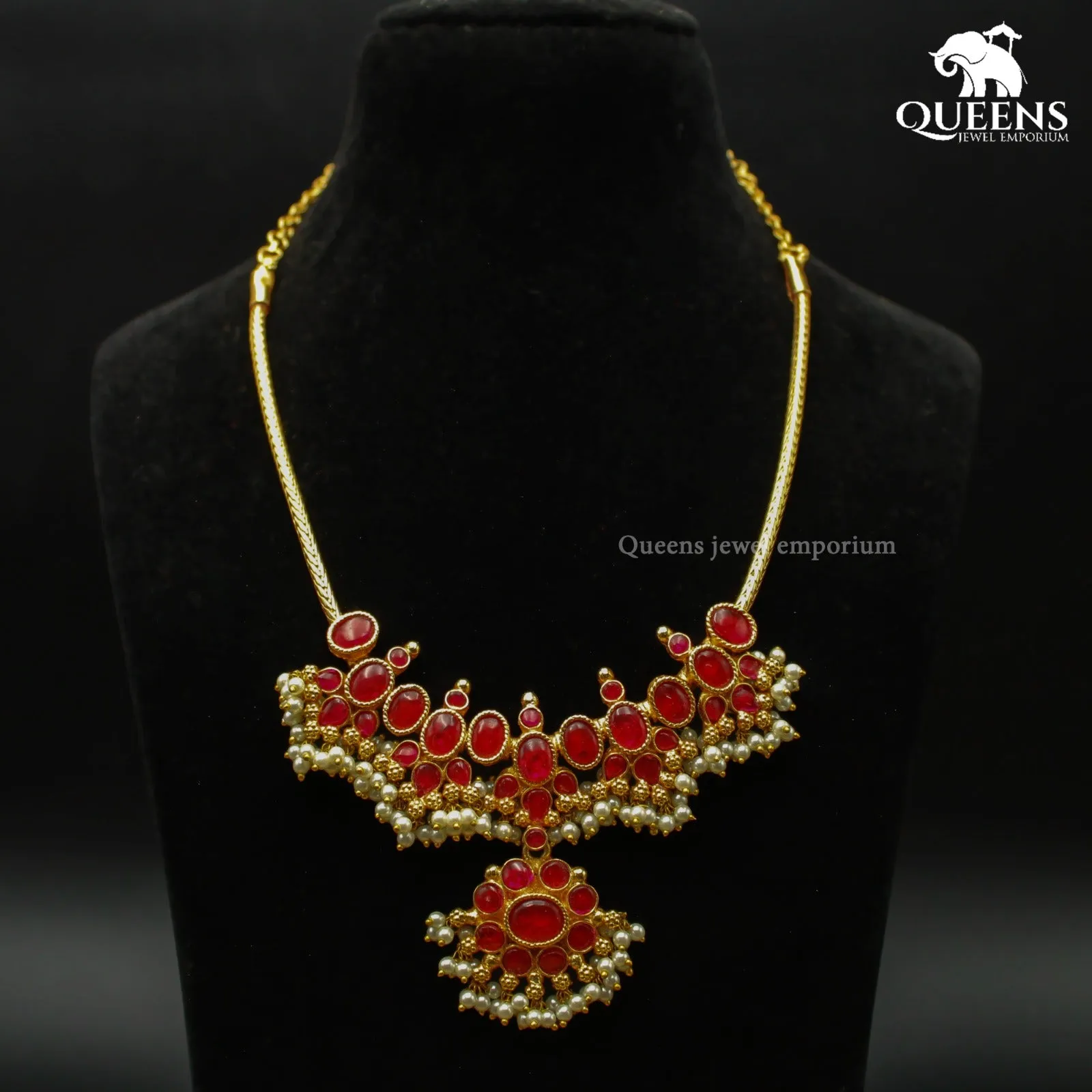 KIRUTHANYA  KEMP NECKLACE