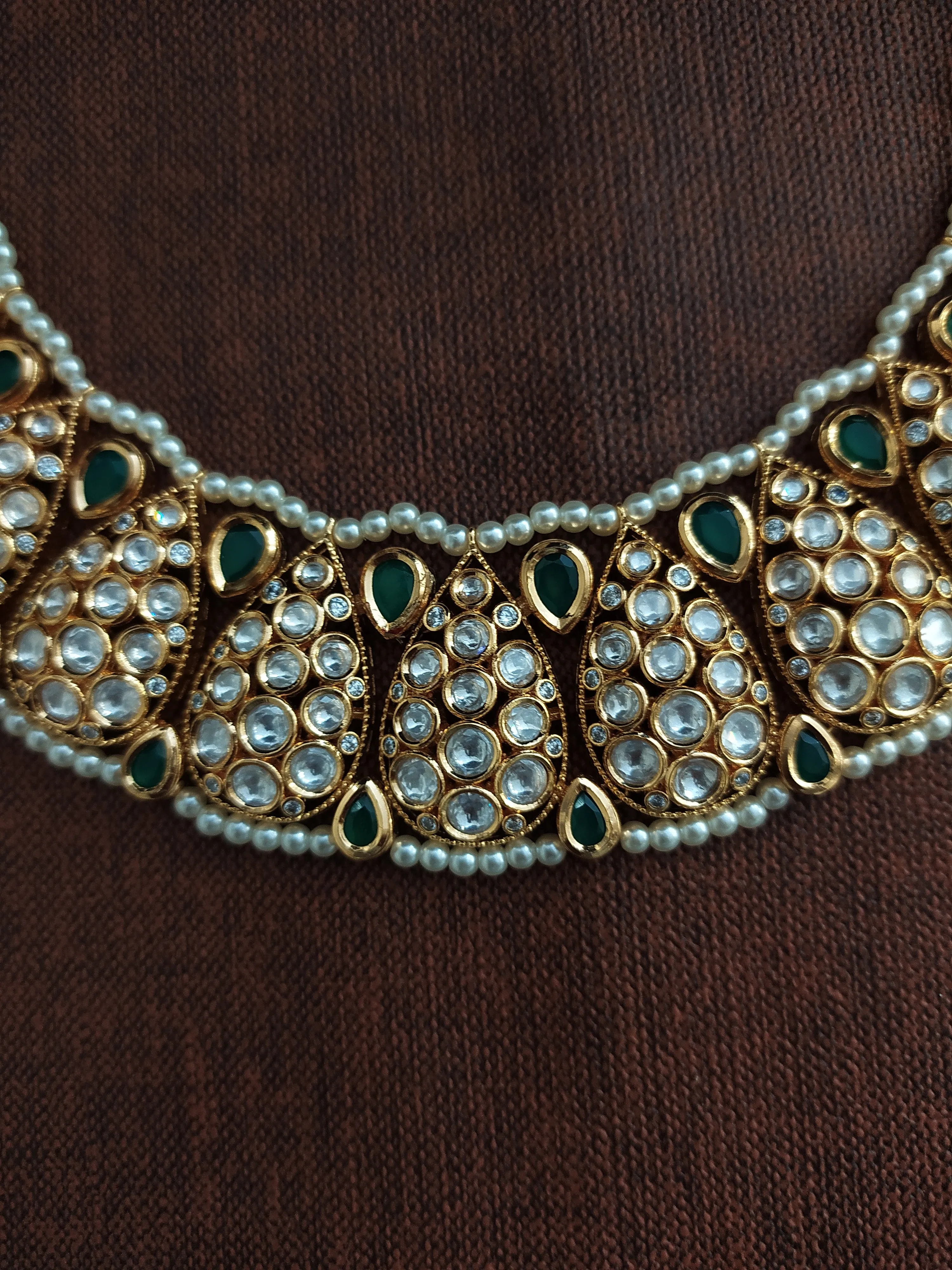 Kundan Necklace Set With Emerald Stones