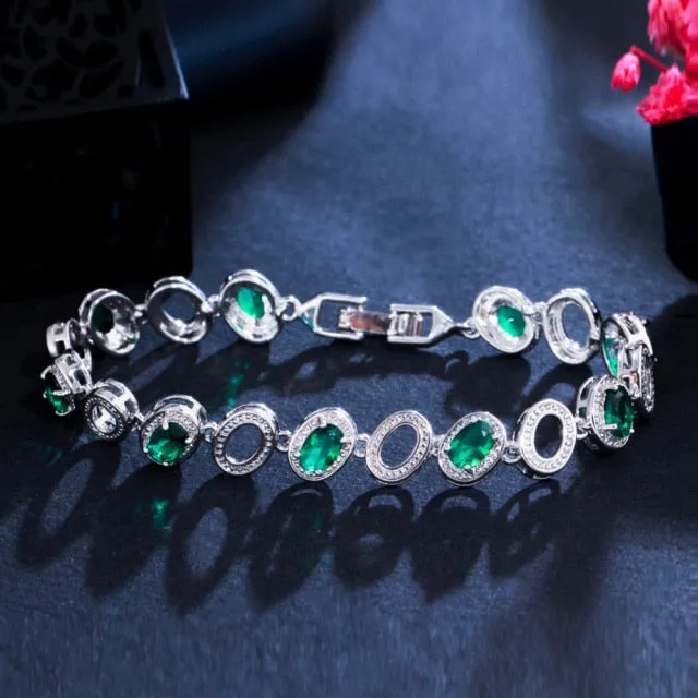 Luxury Jewelry Oval Crystal Bangle Bracelet for a Friend with Yellow Zircon in Silver Color