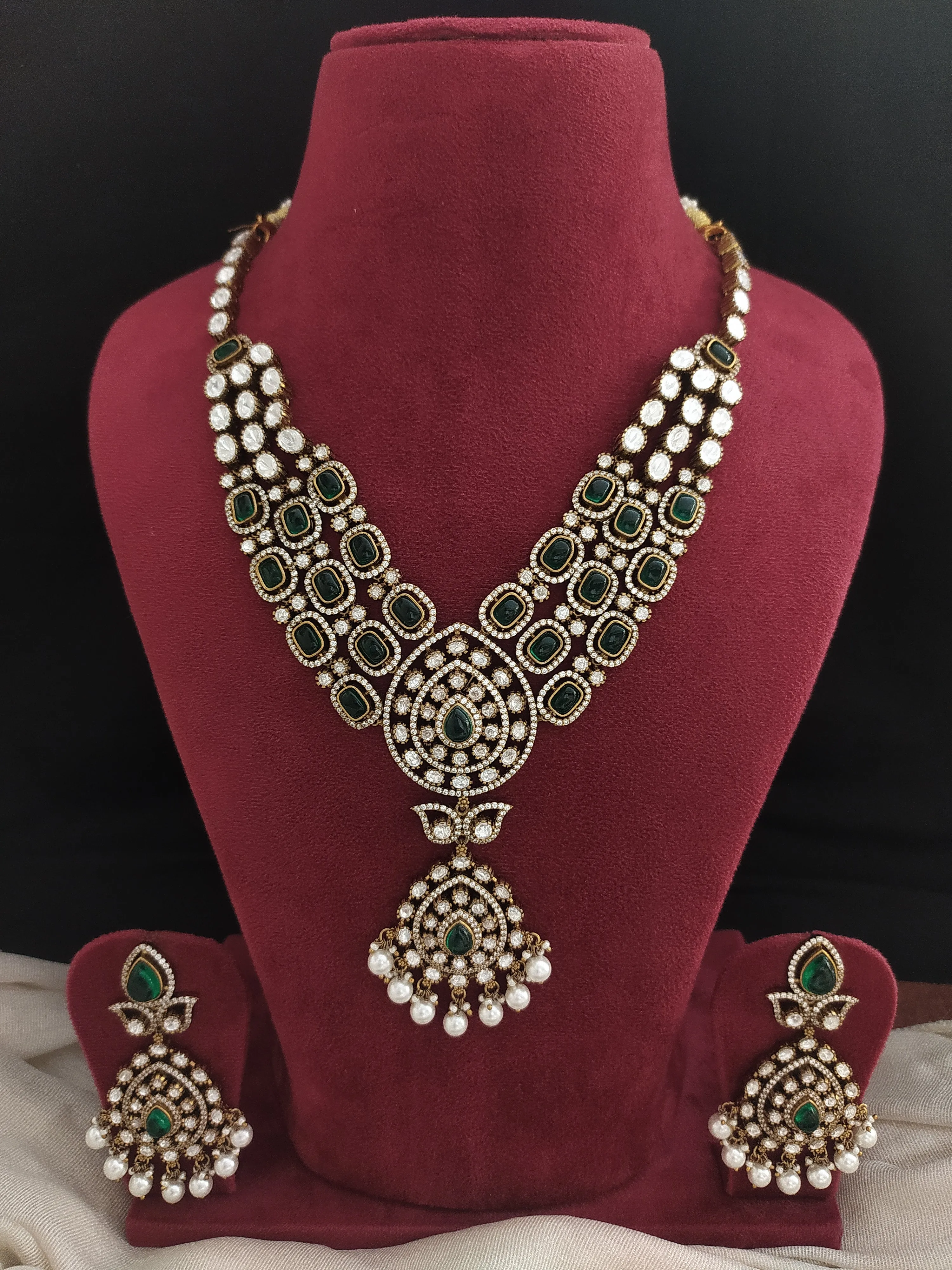 Multilayer Design Tilak Shaped Victorian Necklace Set