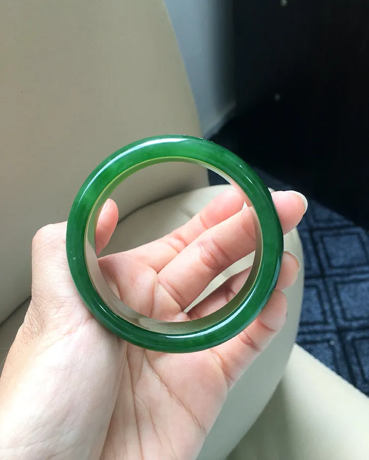 Natural Jade Bangle Nephrite Bangle Internal Diameter 54.3mm NBE026
