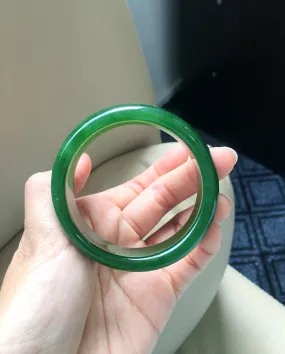 Natural Jade Bangle Nephrite Bangle Internal Diameter 54.3mm NBE026