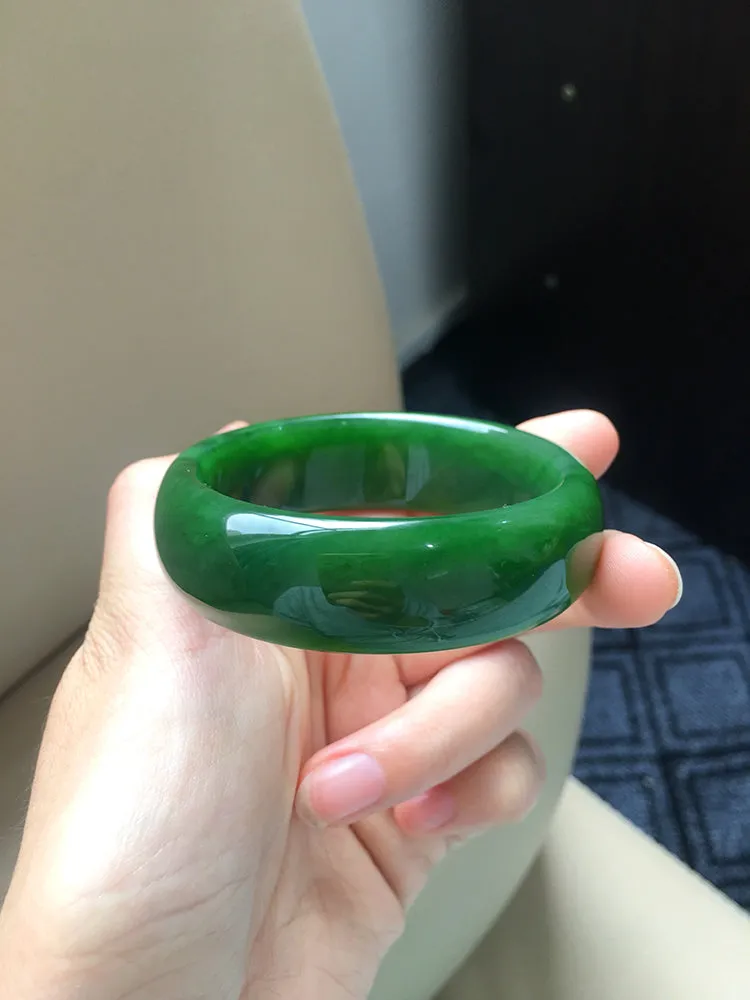 Natural Jade Bangle Nephrite Bangle Internal Diameter 54.3mm NBE026