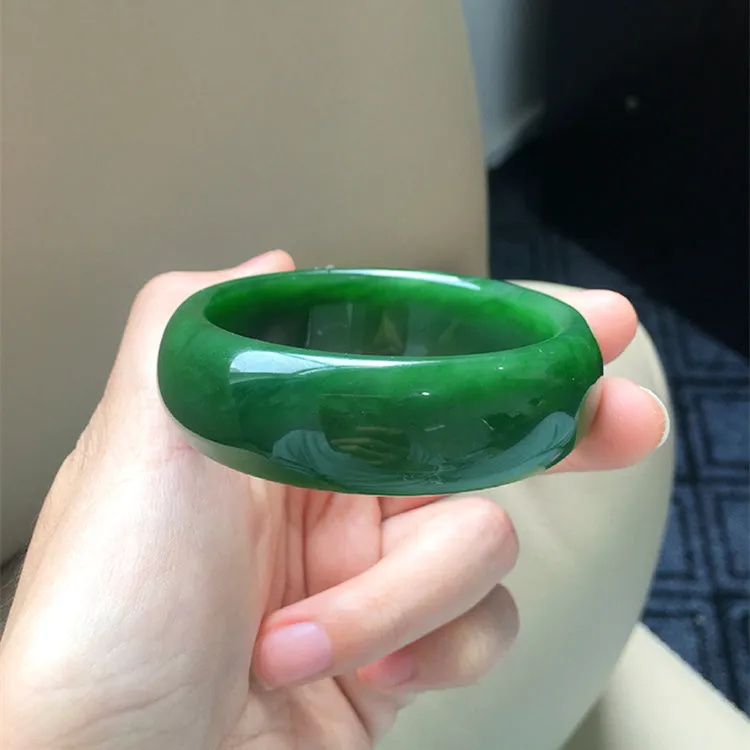 Natural Jade Bangle Nephrite Bangle Internal Diameter 54.3mm NBE026