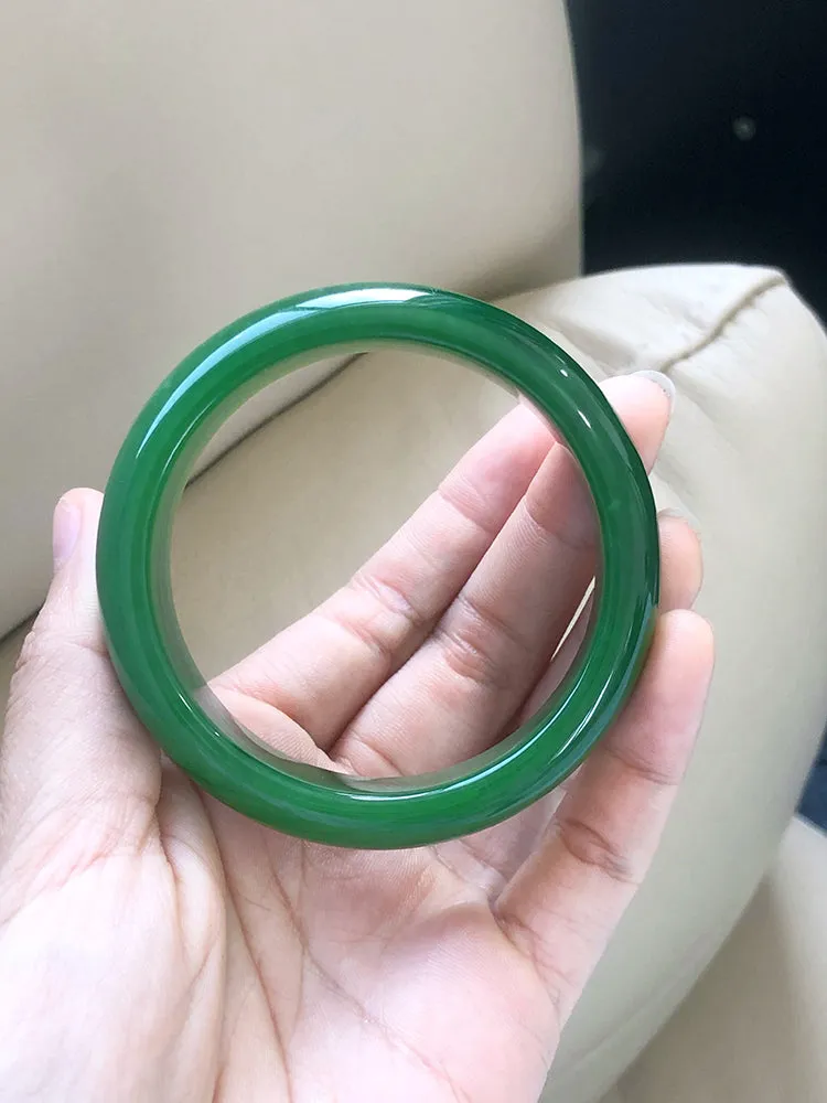 Natural Jade Bangle Nephrite Bangle Internal Diameter 56.8mm NBE002