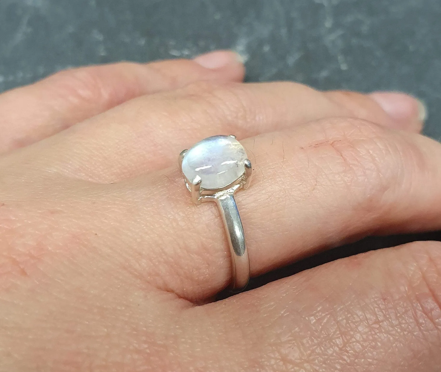 Natural Moonstone Ring -  Vintage Solitaire Ring - Silver Moonstone Ring
