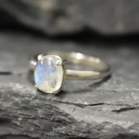 Natural Moonstone Ring -  Vintage Solitaire Ring - Silver Moonstone Ring