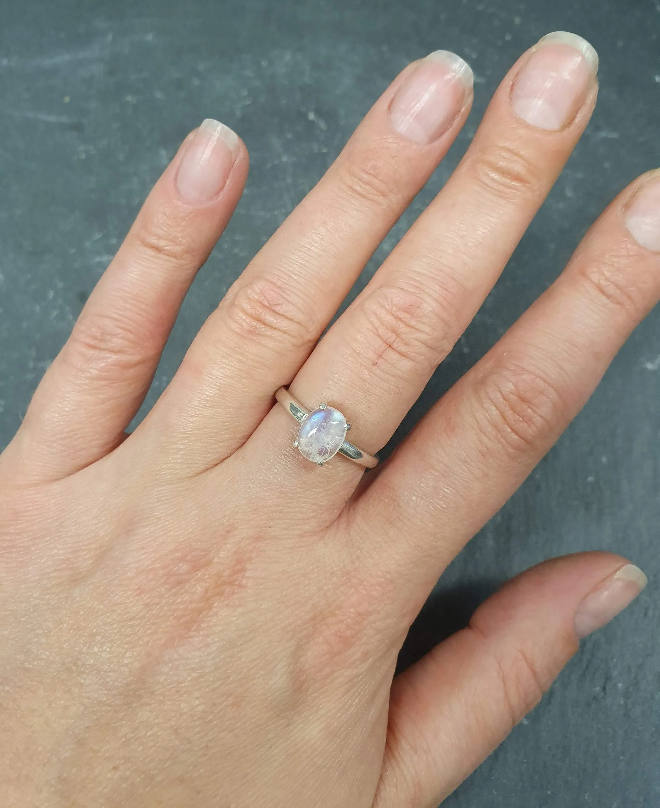 Natural Moonstone Ring -  Vintage Solitaire Ring - Silver Moonstone Ring
