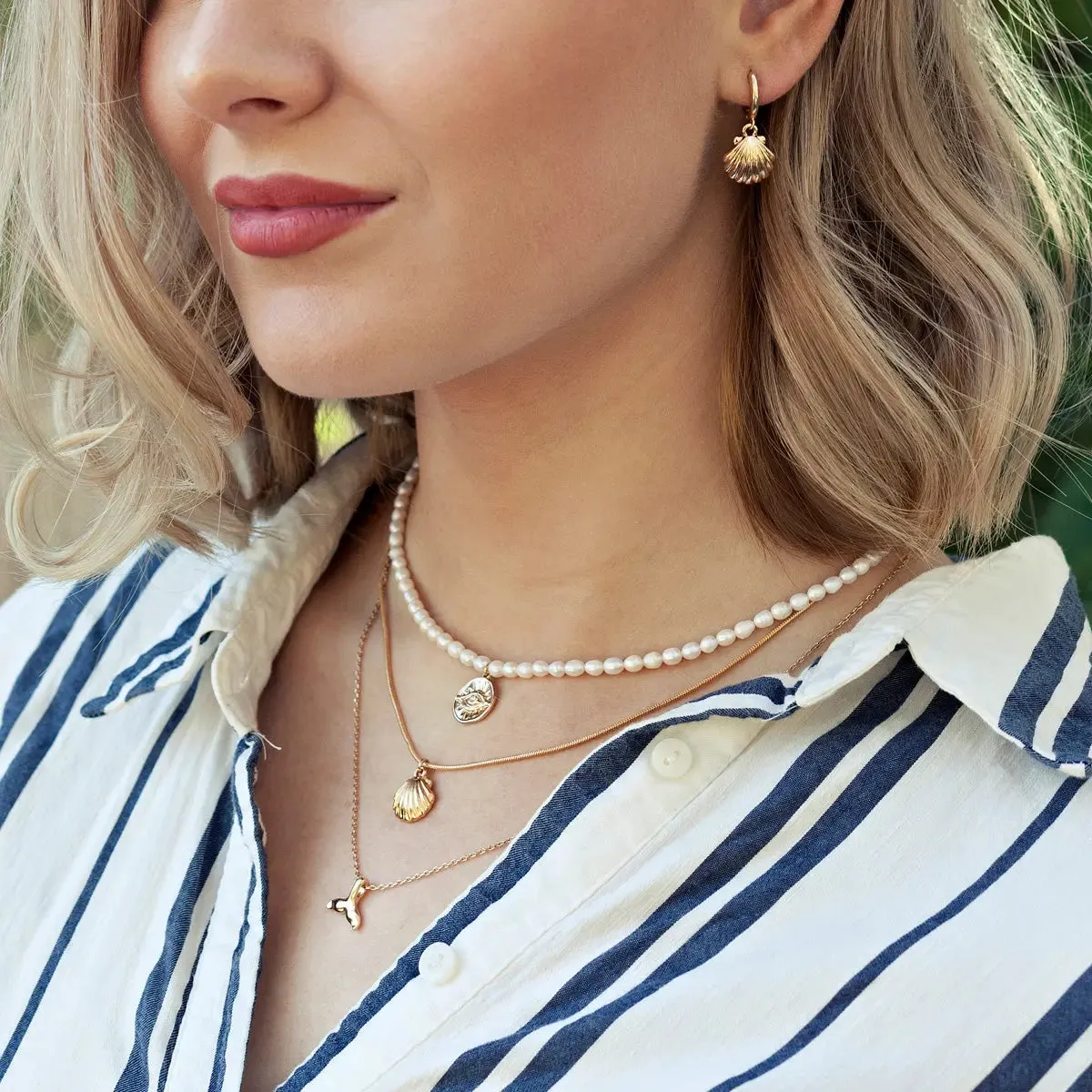 Necklace with Golden Sea Shell