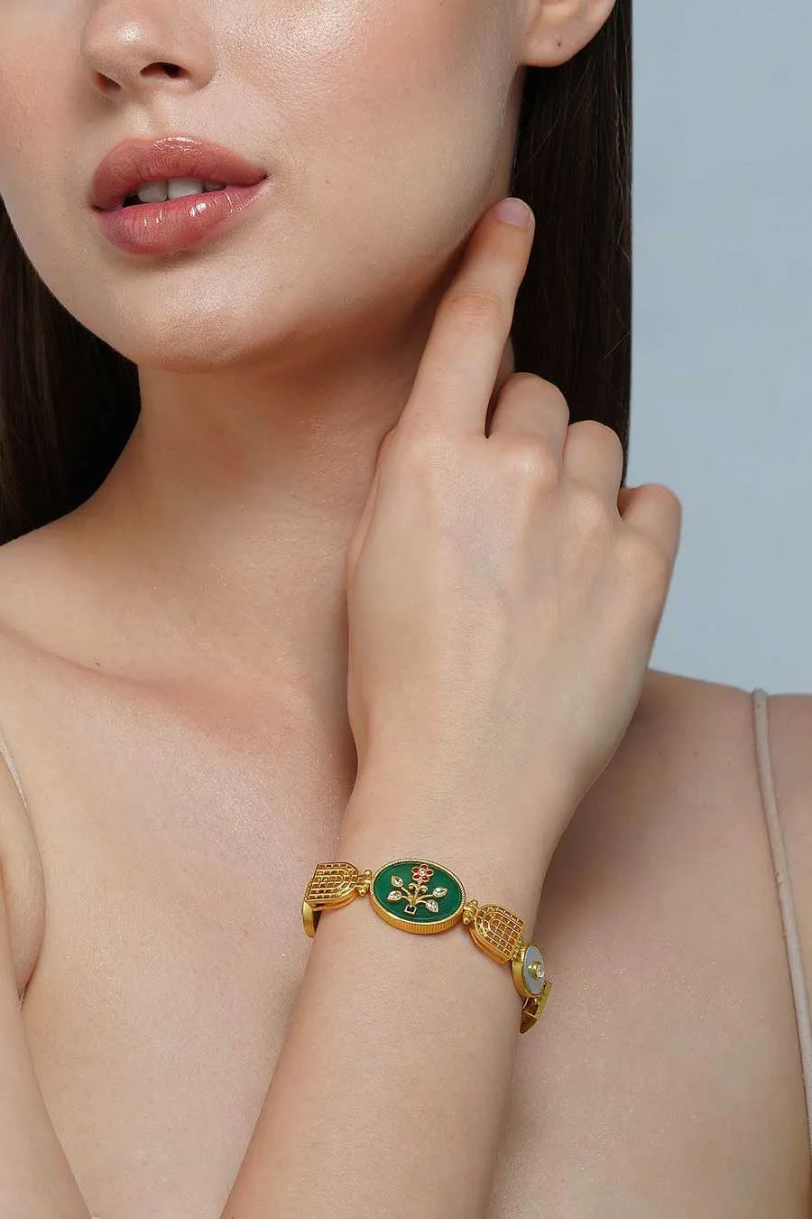 Onyx Modern Begum Gold Plated Bracelet