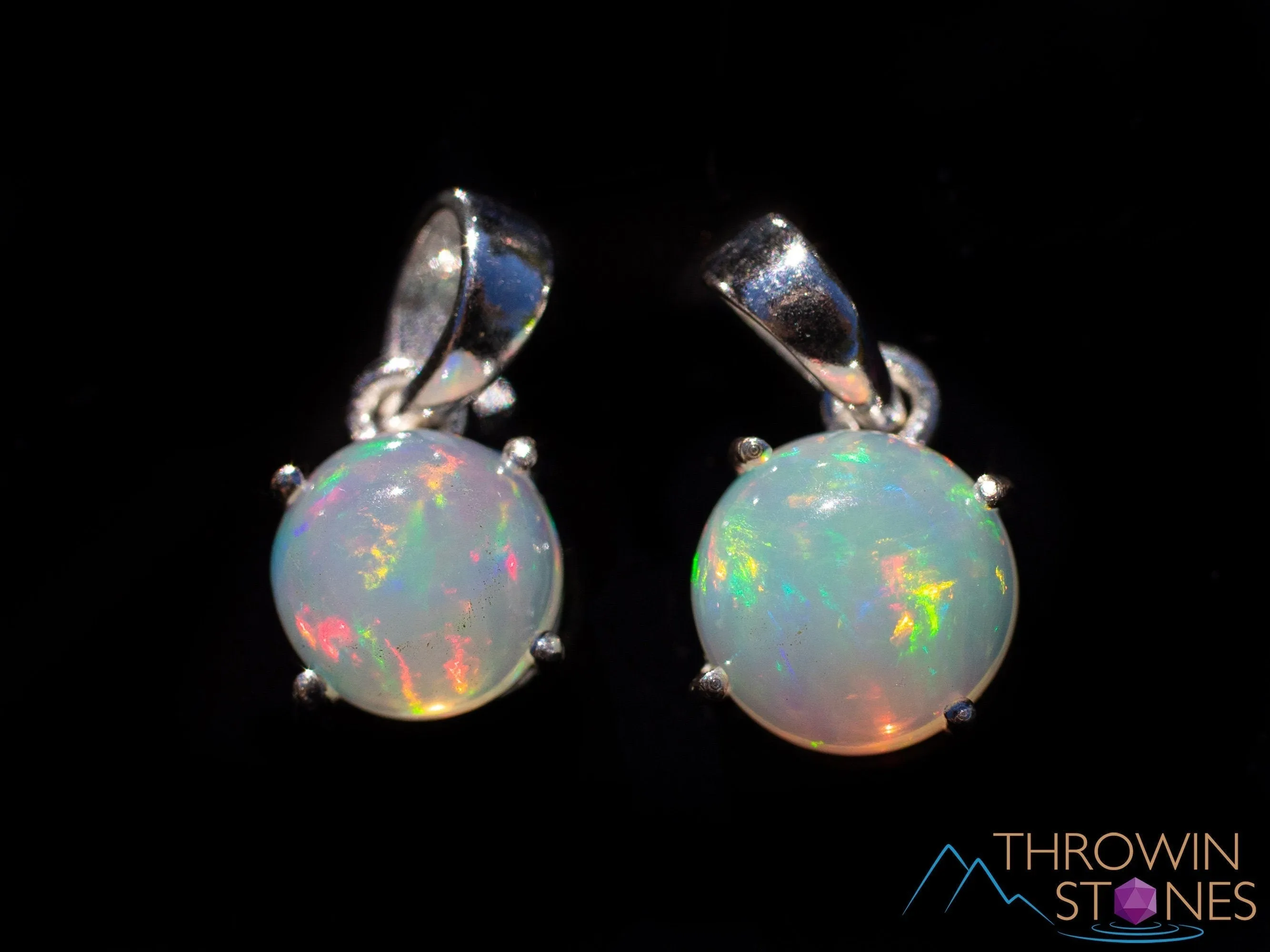 OPAL Pendant - Sterling Silver, Round - Birthstone Jewelry, Opal Cabochon Necklace, Welo Opal, E1933