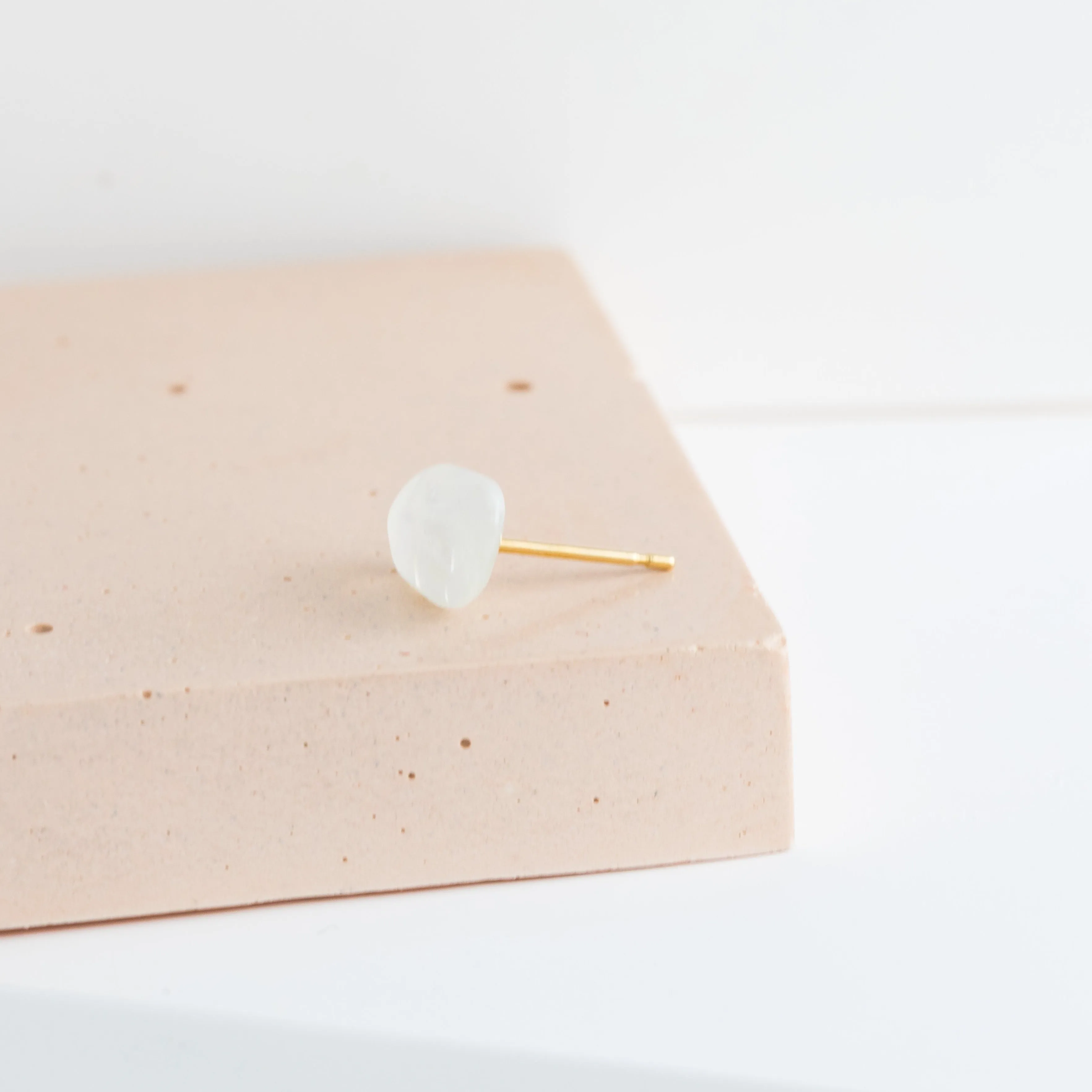 Rough stone moonstone stud