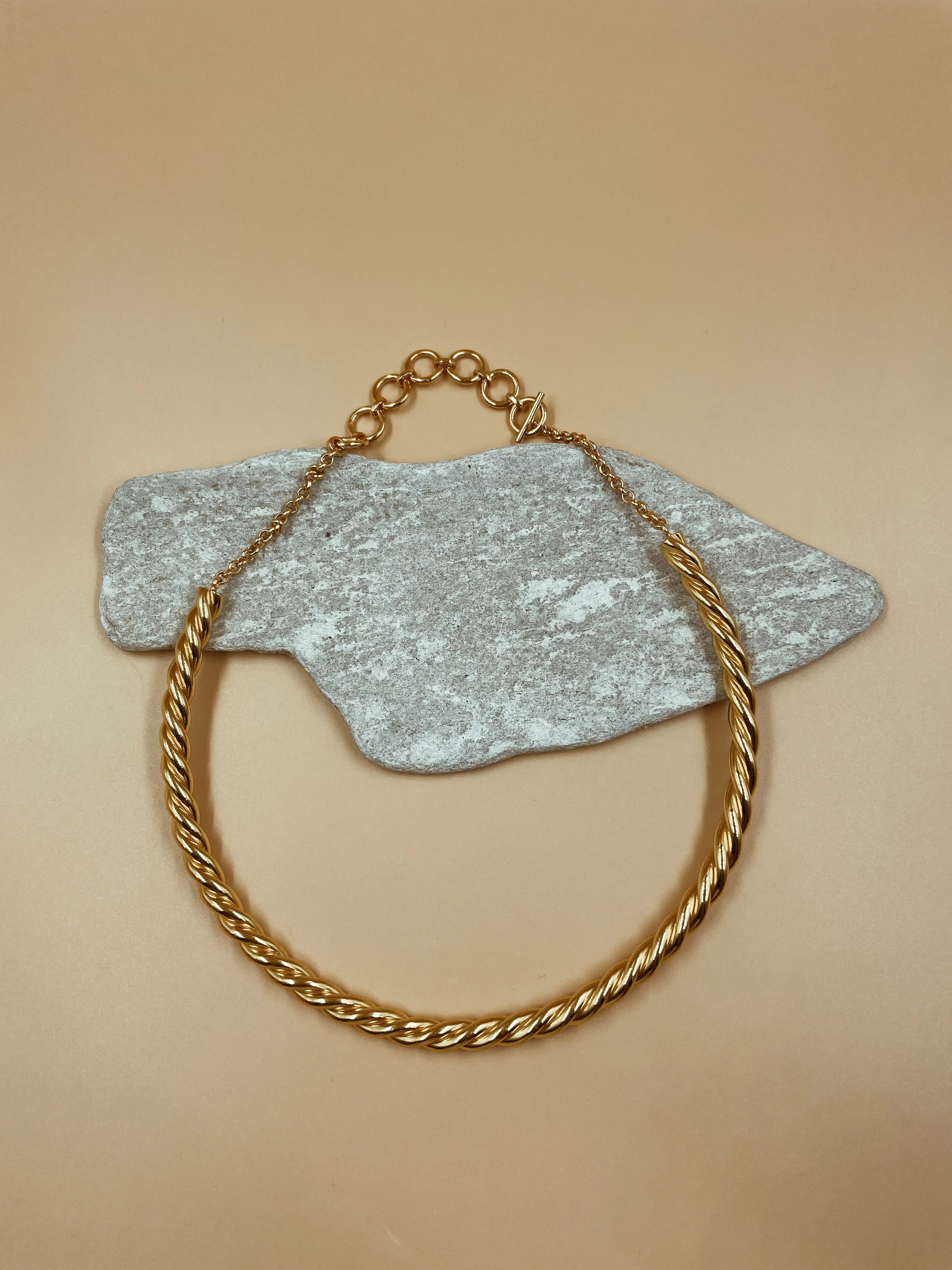 Yuki Spiral Choker